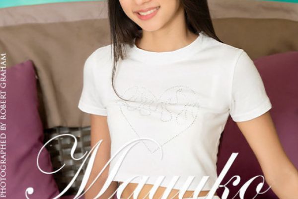 Mayuko: Presenting Mayuko by Robert Graham